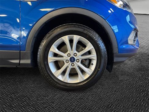 Used 2018 Ford Escape SE image 11