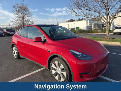 Used 2023 Tesla Model Y Long Range image 2