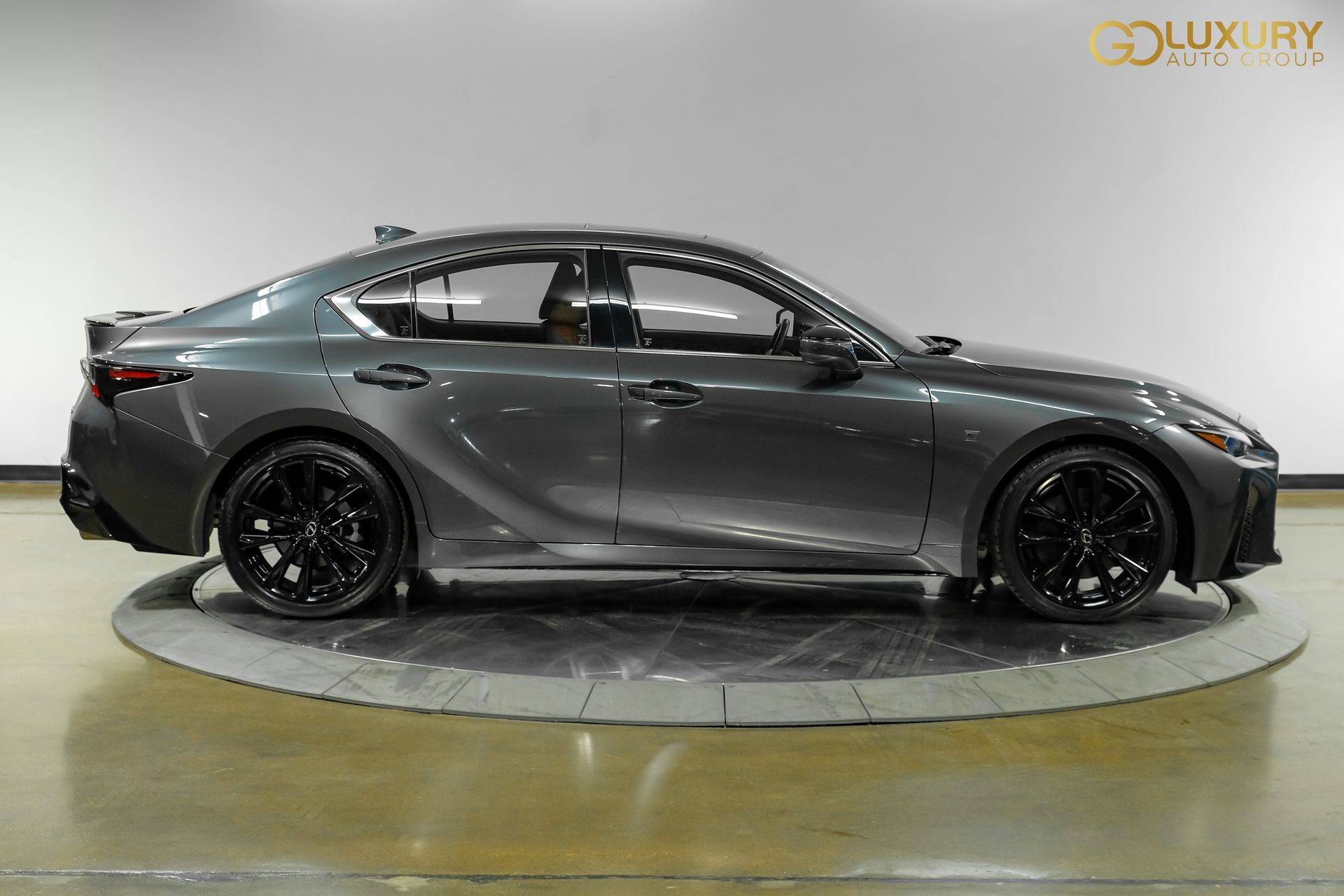 Used 2024 Lexus IS 300 F Sport RWD image 9