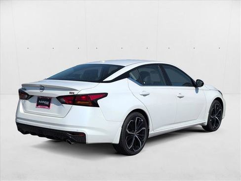 New 2025 Nissan Altima 2.5 SR image 5