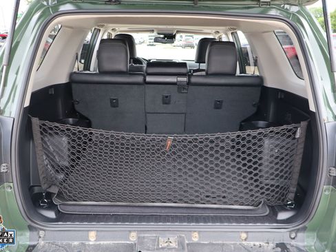 Used 2022 Toyota 4Runner Limited AWD/4WD image 30