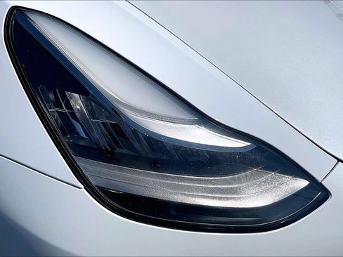Used 2020 Tesla Model 3 Long Range AWD/4WD image 29