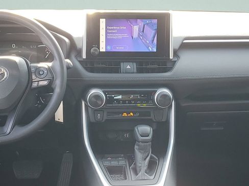 Certified 2023 Toyota RAV4 LE FWD image 15
