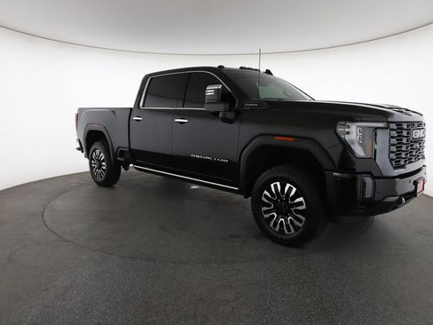 Used 2024 GMC Sierra 2500 Denali Ultimate w/ Max Trailering Package AWD/4WD image 2