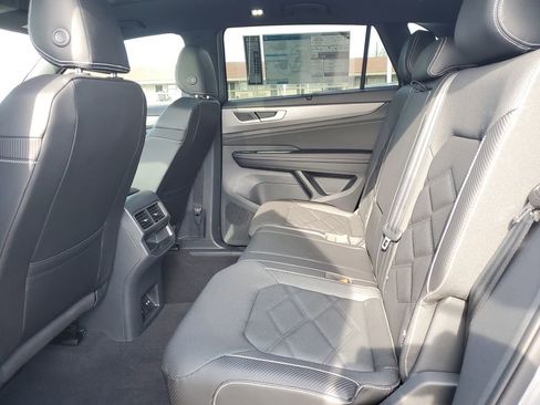 New 2026 Volkswagen Atlas Cross Sport SE FWD image 11