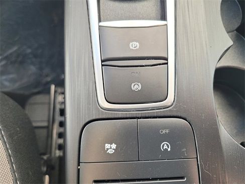 Used 2022 Ford Escape S image 26