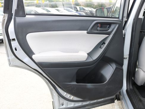 Used 2014 Subaru Forester 2.5i Premium w/ All-Weather Package image 32