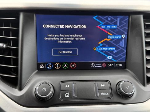 Used 2021 GMC Acadia SLT w/ Technology Package AWD/4WD image 47
