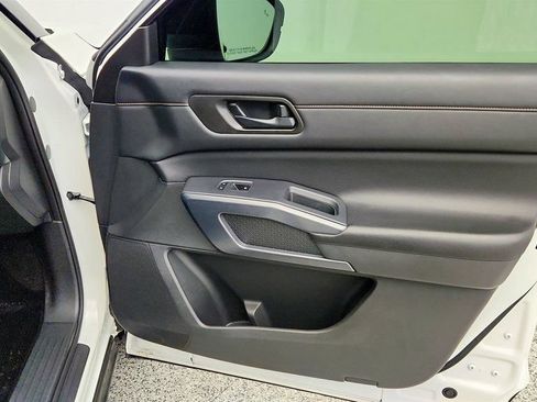 Used 2024 Nissan Pathfinder Rock Creek AWD/4WD image 26