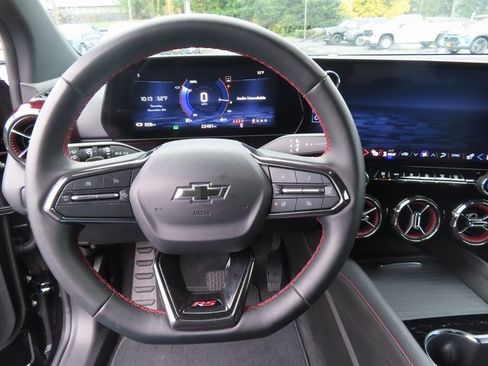 Used 2024 Chevrolet Blazer EV RS image 15