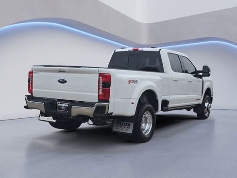 Used 2025 Ford F350 Lariat w/ Lariat Ultimate Package image 3