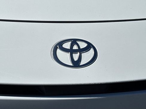 Used 2025 Toyota Camry LE FWD image 8
