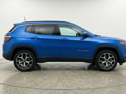 Used 2025 Jeep Compass Limited AWD/4WD image 8