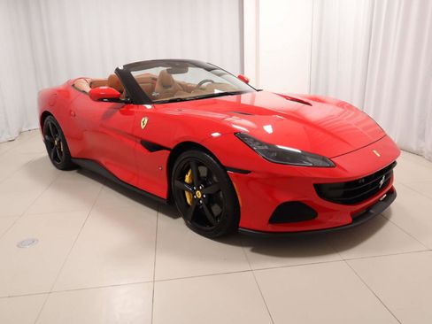Used 2023 Ferrari Portofino M RWD image 5