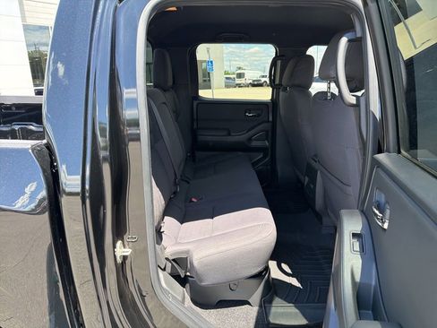 Used 2023 Nissan Frontier SV w/ Midnight Edition Package AWD/4WD image 15