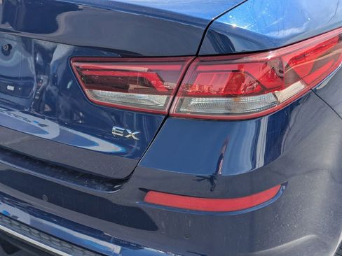 Used 2019 Kia Optima EX image 5