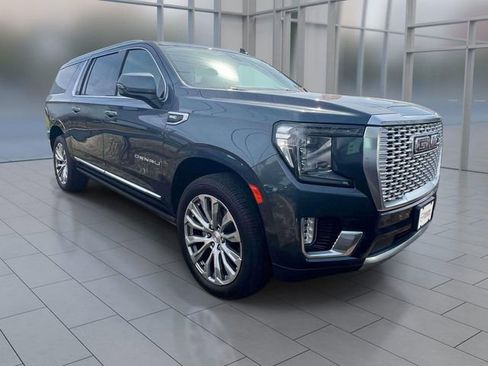 Used 2021 GMC Yukon XL Denali w/ Denali Ultimate Package AWD/4WD image 1