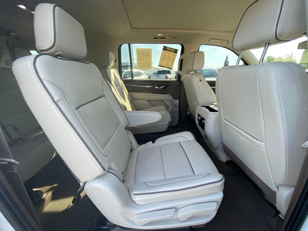 Used 2022 GMC Yukon XL Denali w/ Max Trailering Package AWD/4WD image 27