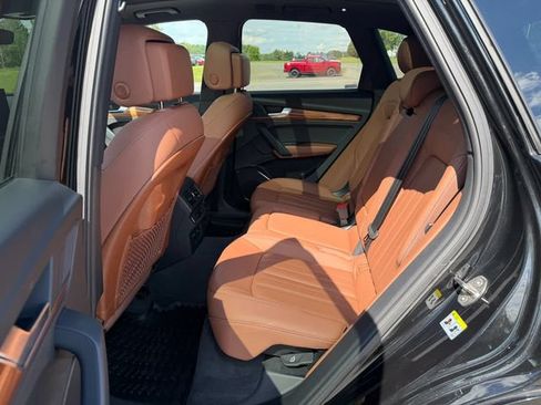 Used 2021 Audi Q5 e Premium AWD/4WD image 10