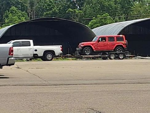 Certified 2023 Jeep Renegade Trailhawk image 9