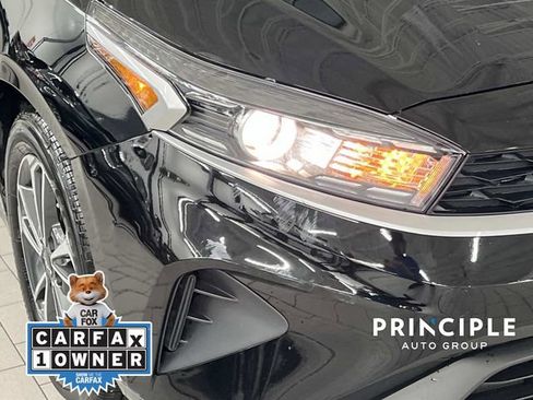 Used 2024 Kia Forte LXS image 9