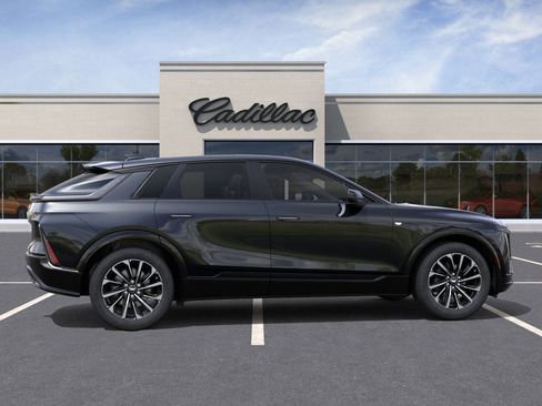 New 2026 Cadillac Lyriq Sport image 5