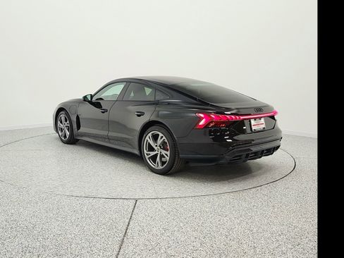 Used 2023 Audi e-tron GT Premium Plus image 7