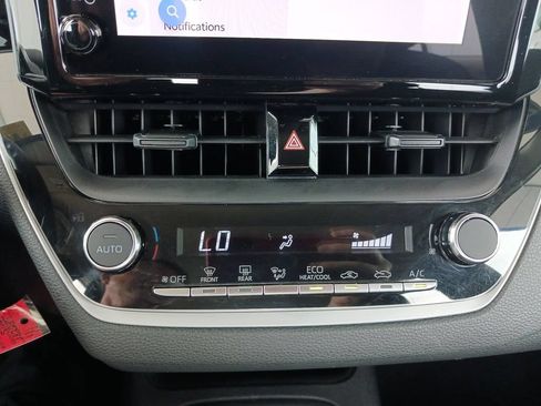 Used 2024 Toyota Corolla LE FWD image 17