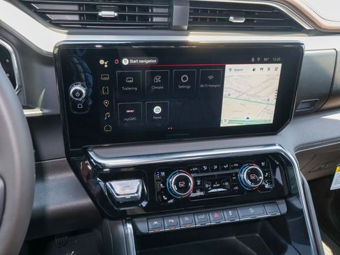 New 2026 GMC Sierra 1500 Denali w/ Technology Package AWD/4WD image 17