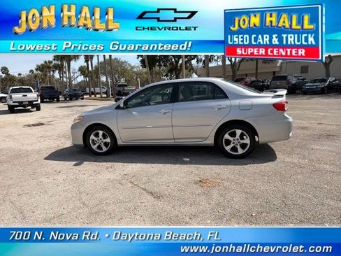 Used 2013 Toyota Corolla LE w/ Premium Pkg image 5