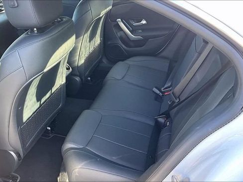 Used 2025 Mercedes-Benz CLA 250 image 4