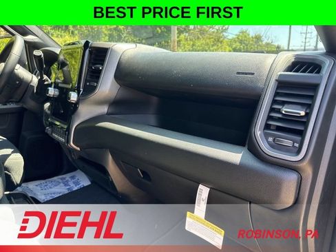 New 2026 RAM 2500 Tradesman AWD/4WD image 19