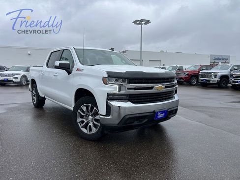 Used 2022 Chevrolet Silverado 1500 LT AWD/4WD image 2