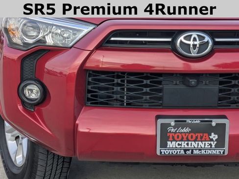 Used 2023 Toyota 4Runner SR5 Premium image 3