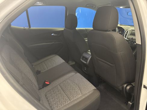 Used 2022 Chevrolet Equinox LT image 24