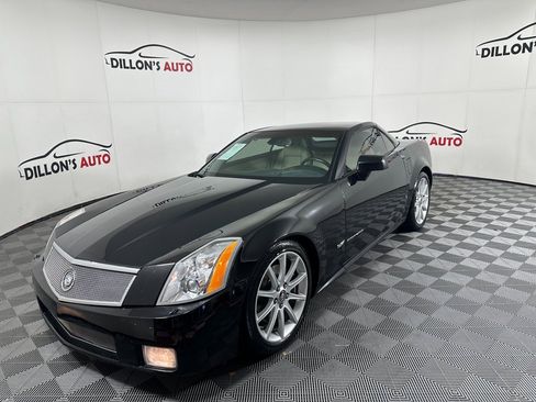 Used 2006 Cadillac XLR V image 2