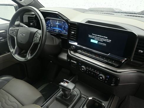Used 2024 Chevrolet Silverado 1500 ZR2 w/ Technology Package AWD/4WD image 15