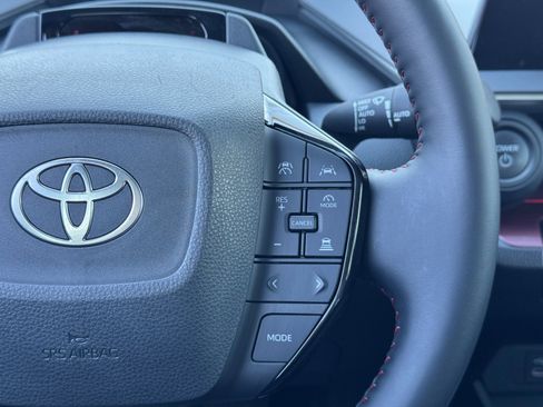 Used 2025 Toyota Prius Plug-In Hybrid XSE image 20