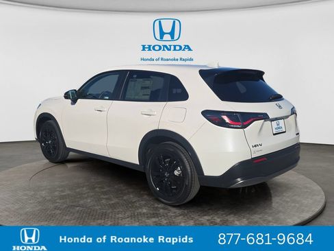 New 2026 Honda HR-V Sport image 3