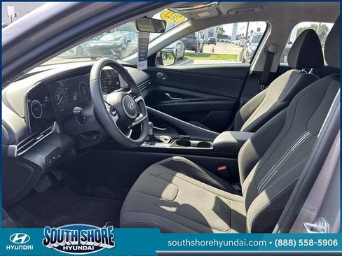 Certified 2023 Hyundai Elantra SEL w/ Convenience Package FWD image 16