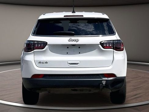 Used 2025 Jeep Compass Sport AWD/4WD image 4