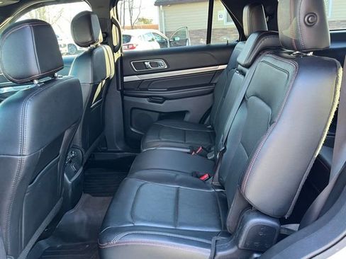 Used 2017 Ford Explorer Sport image 13