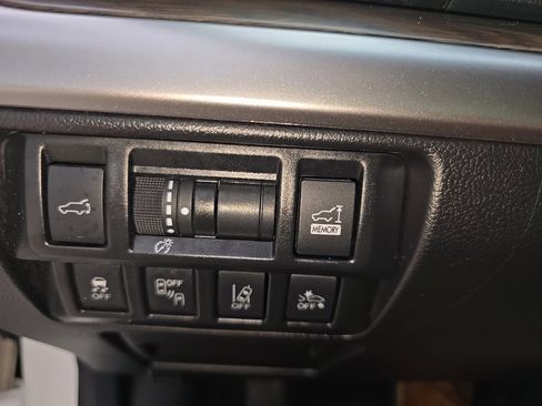 Used 2019 Subaru Outback 3.6R Touring w/ Protection Package #1 image 9