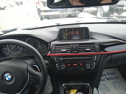 Used 2013 BMW 335i xDrive Sedan image 4