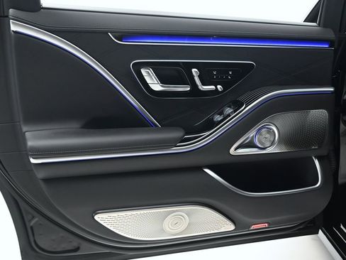 Used 2024 Mercedes-Benz Maybach S 680 4MATIC image 25