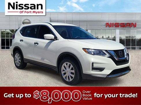 Used 2020 Nissan Rogue S image 1