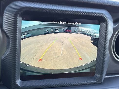 Used 2021 Jeep Wrangler Unlimited Willys image 29