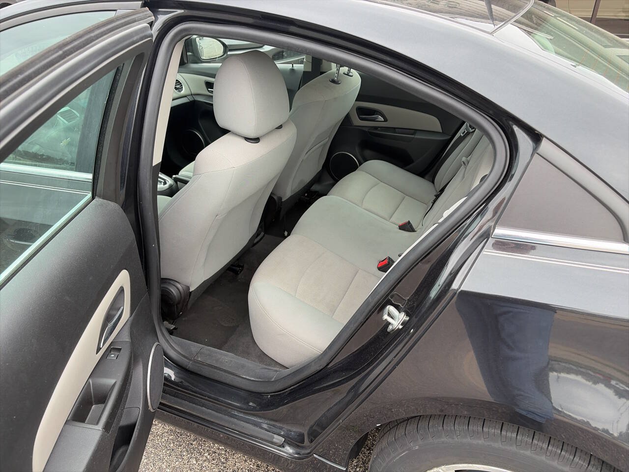 Used 2014 Chevrolet Cruze LT w/ All-Star Edition FWD image 6
