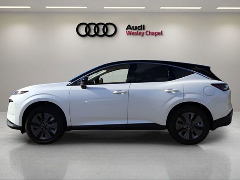 Used 2025 Nissan Murano SL w/ Cargo Package image 2