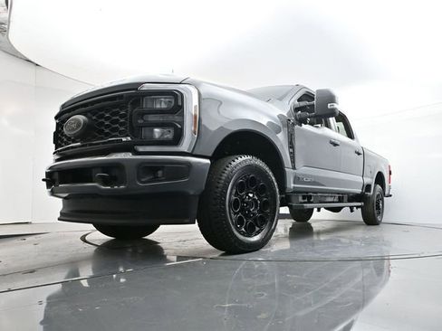 Used 2026 Ford F350 XLT w/ XLT Premium Package AWD/4WD image 28